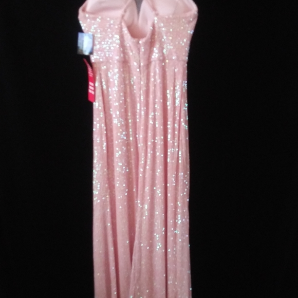 Dress - Picture 3 of 4